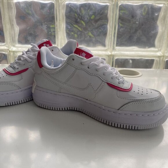 Nike Air Pink Edition Size 7 Womens - Picture 4 of 6